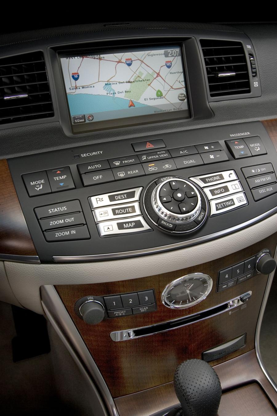  Infiniti M45 S 2008 года  (фото 12 из 20)